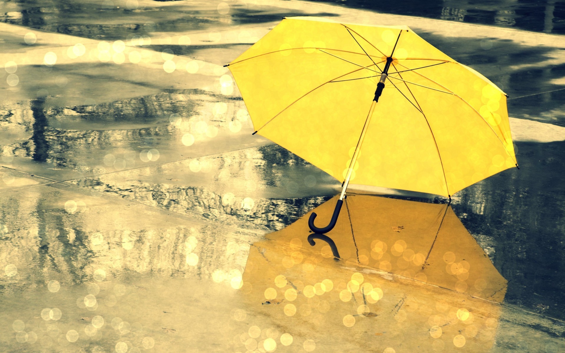 撑开的一把小黄伞浪漫雨夜ppt背景图片